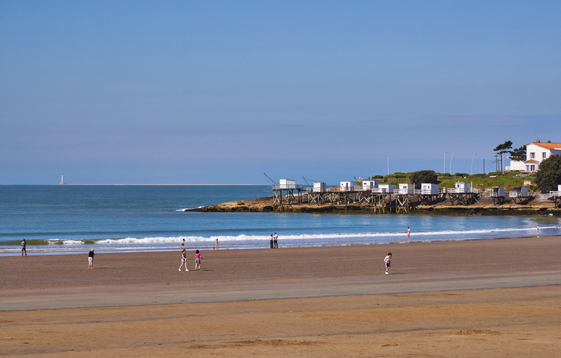 Petite conche et plage du littoral de Royan Atlantique en Charente-Maritime
